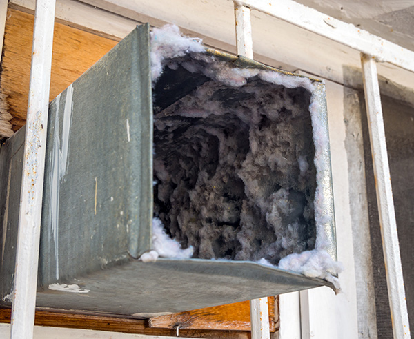 Freehold duct service cleans out dirty ducts like the one shown